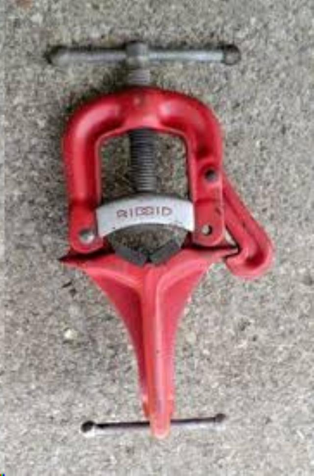 Rental store for vise pipe hand bench type in Eastern Oregon