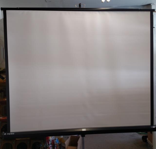 Where to find projector screen 60 inch x 38 inch 3 in La Grande