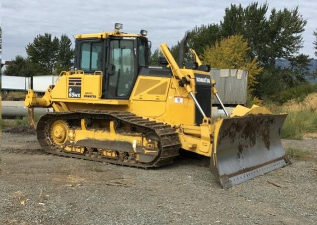 Rental store for dozer komatsu d65wx 17 in Eastern Oregon