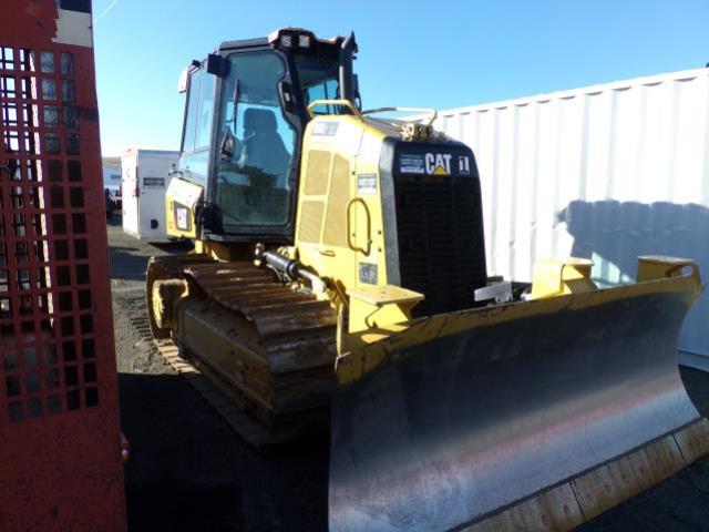 Rental store for dozer cat d5k2 w ripper in Eastern Oregon