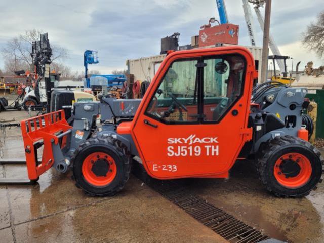 Rental store for forklift 5500 19 foot skyjack sj519th in Eastern Oregon