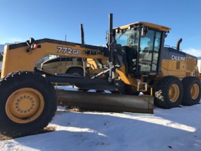 Rental store for grader john deere 772gp awd 2 in Eastern Oregon