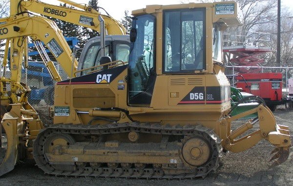Rental store for dozer cat d5g xl w ripper in Eastern Oregon