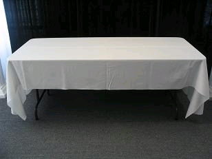 Where to find tablecloth white 52x120 in La Grande