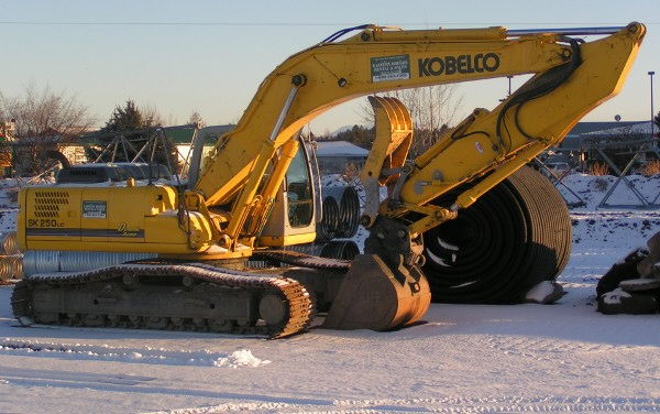 Rental store for excavator kobelco sk250lc in Eastern Oregon