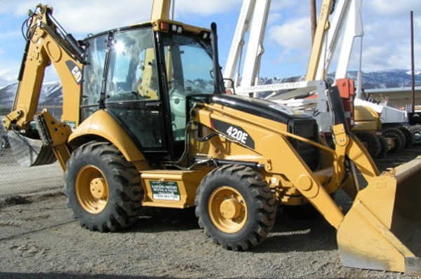 Rental store for loader backhoe cat 420 cab in Eastern Oregon