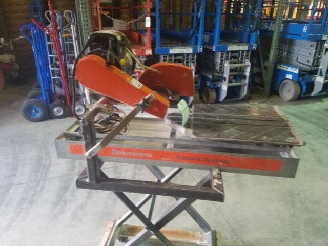 Rental store for saw tile wet 10 inch in Eastern Oregon