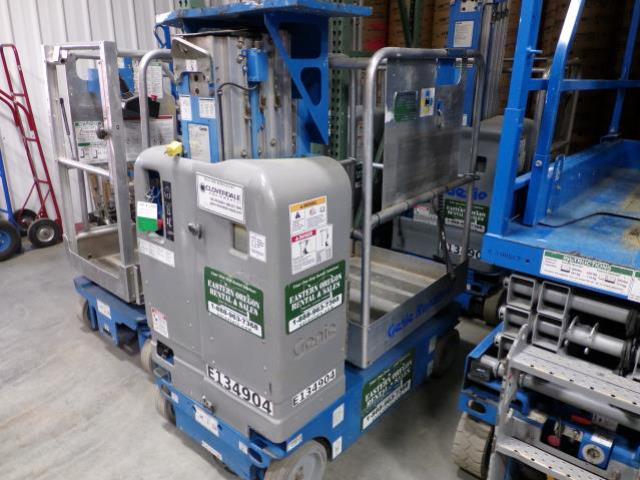 Rental store for Scissor Lift Genie GR-15 in Baker City OR