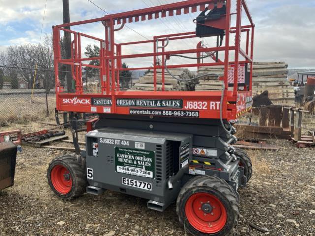 Rental store for Scissor Lift SkyJack 6826RT in Baker City OR